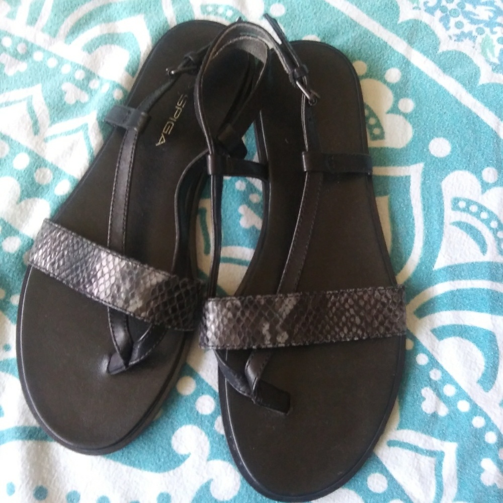 Via Spiga Alena Leather Sandal size 6.5